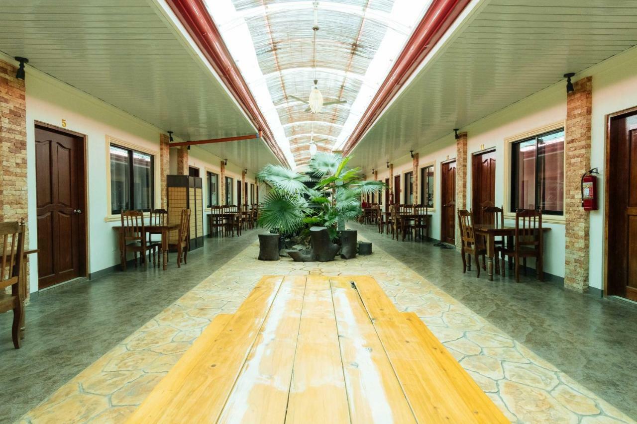 Reddoorz Premium Near Pristine Beach Puerto Princesa ภายนอก รูปภาพ