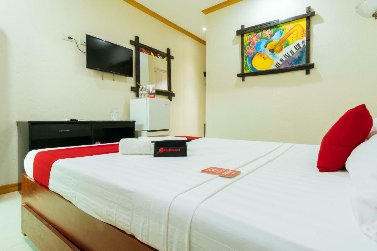 Reddoorz Premium Near Pristine Beach Puerto Princesa ภายนอก รูปภาพ