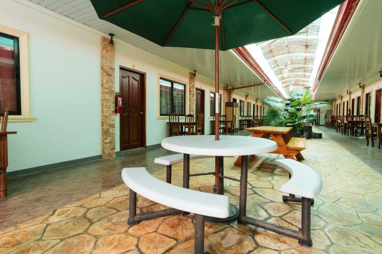 Reddoorz Premium Near Pristine Beach Puerto Princesa ภายนอก รูปภาพ